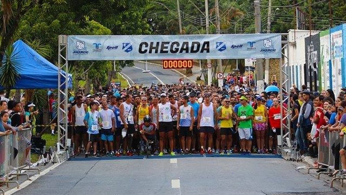 largada corrida joaquinzão em frente ao estádio